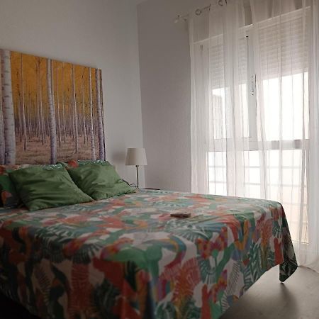 Acogedor Apartamento Cerca Del Centro Historico De Malaga Bagian luar foto