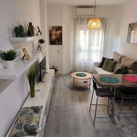 Acogedor Apartamento Cerca Del Centro Historico De Malaga Bagian luar foto