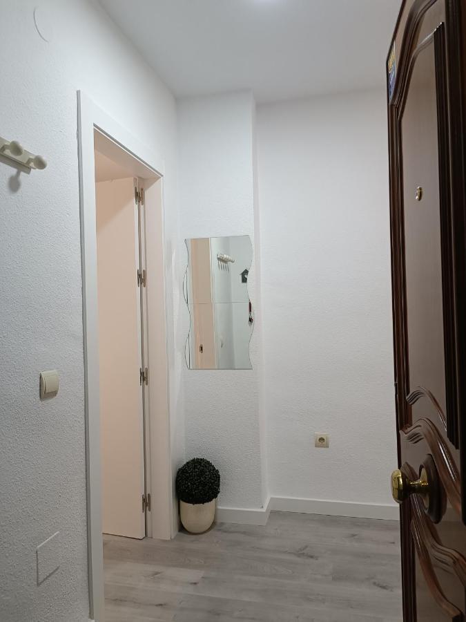 Acogedor Apartamento Cerca Del Centro Historico De Malaga Bagian luar foto
