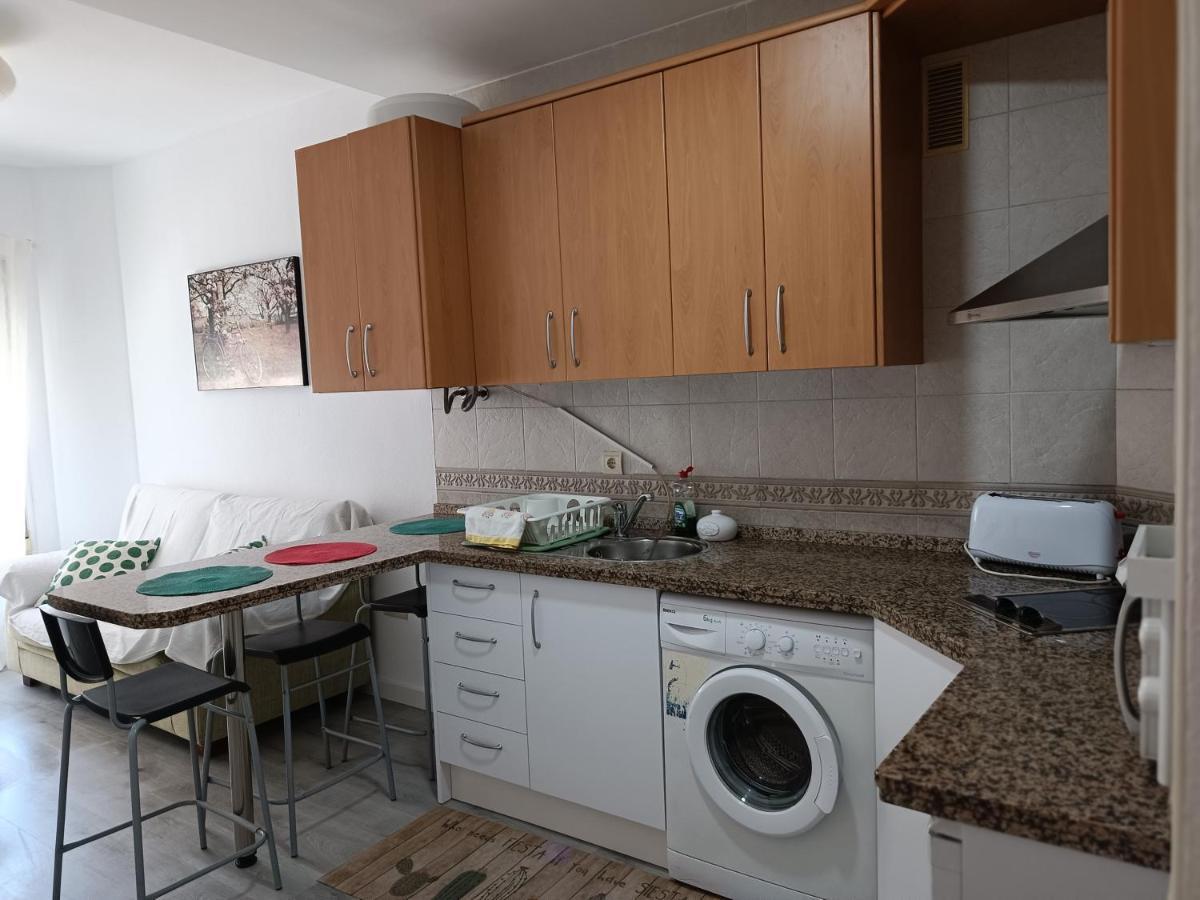Acogedor Apartamento Cerca Del Centro Historico De Malaga Bagian luar foto