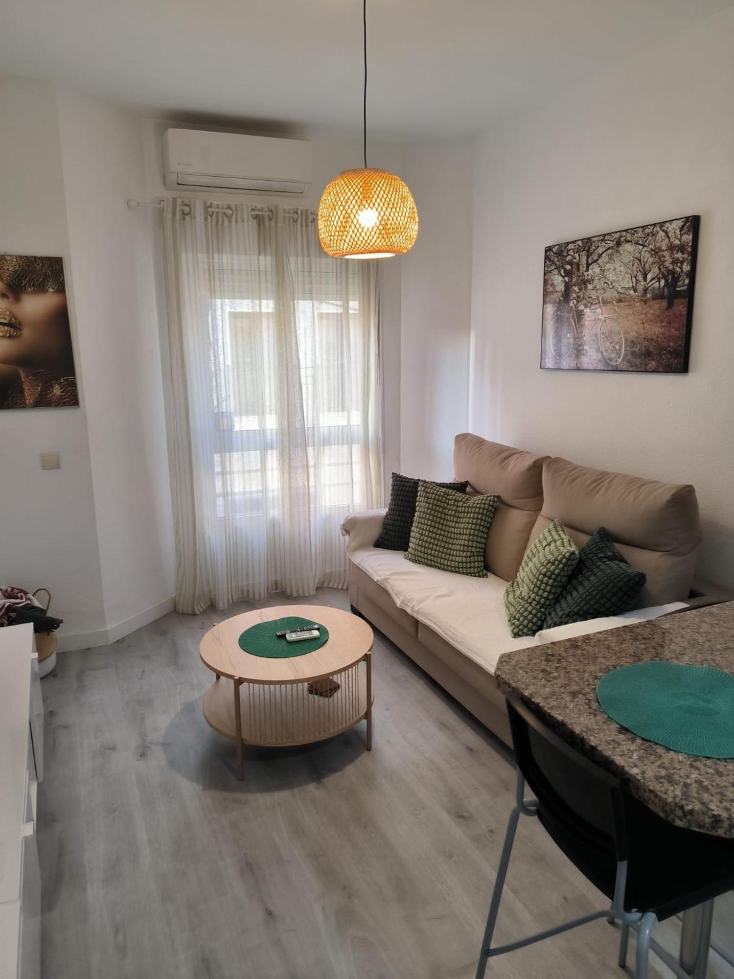Acogedor Apartamento Cerca Del Centro Historico De Malaga Bagian luar foto